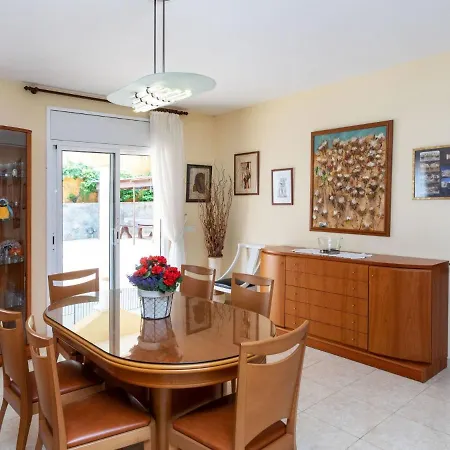 Holiday home Holiday Treumal D'alt